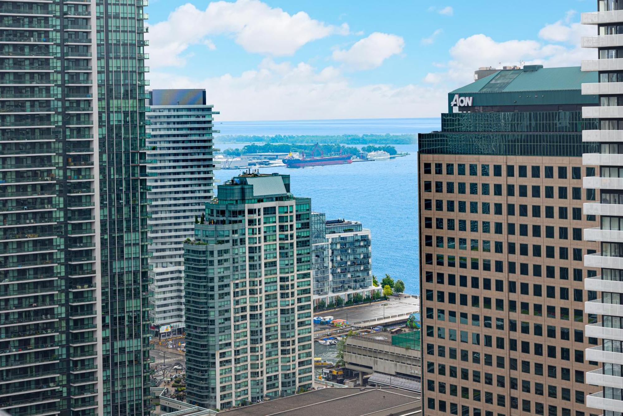 Newly Renovated Cozy Condo/Union Station Toronto Luaran gambar